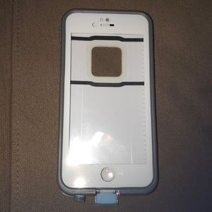 White life proof iPhone 6 case